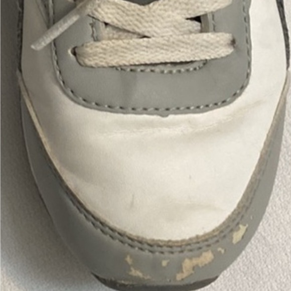 Reebok Kids Boys or Girls Sneakers - Size 1 - Picture 12 of 12